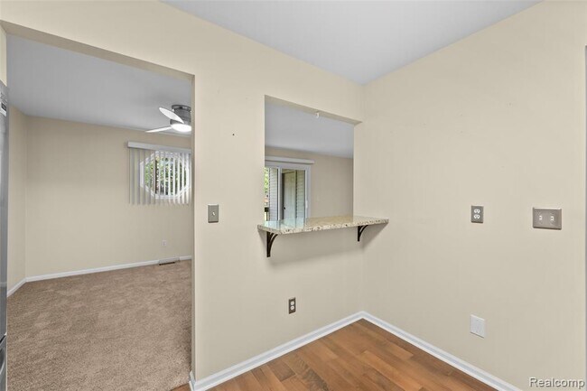 Foto del edificio - 4911 Oak Hill Dr