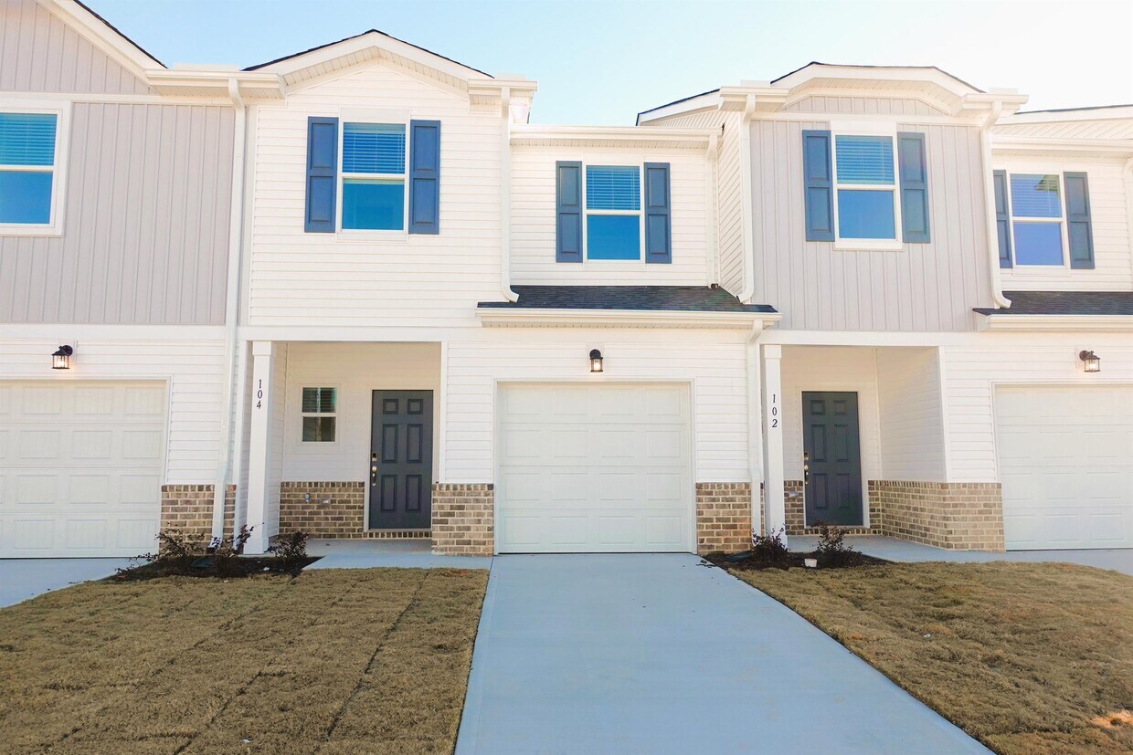 Foto principal - 104 Tramore Ln