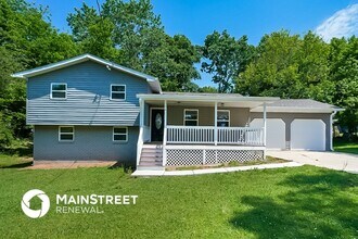 Building Photo - 36 Aurora Dr