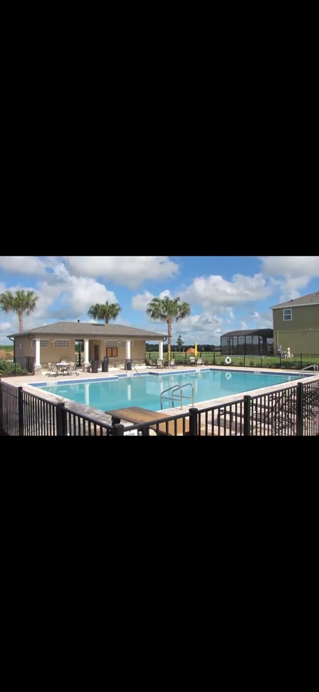 Building Photo - 275 Williamson Dr