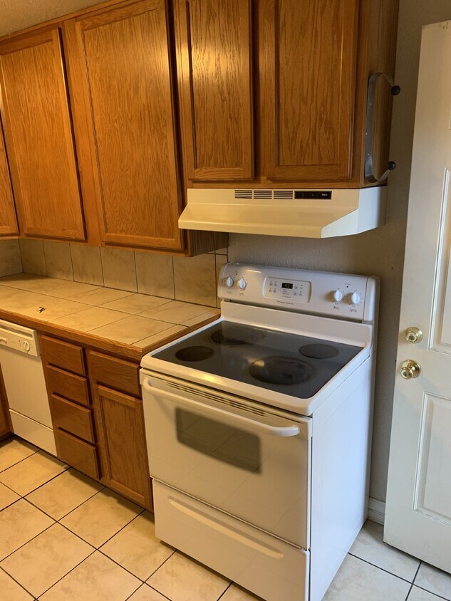 Foto principal - I-70 and Sheridan Blvd, Quiet Unit for Rent