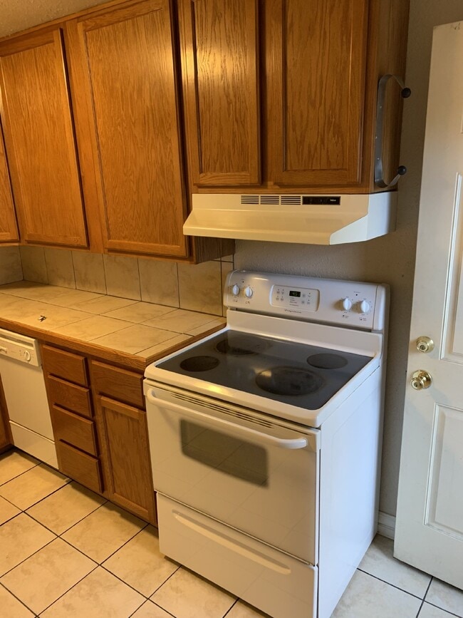 I-70 and Sheridan Blvd, Quiet Unit for Rent - I-70 and Sheridan Blvd, Quiet Unit for Rent Apartment