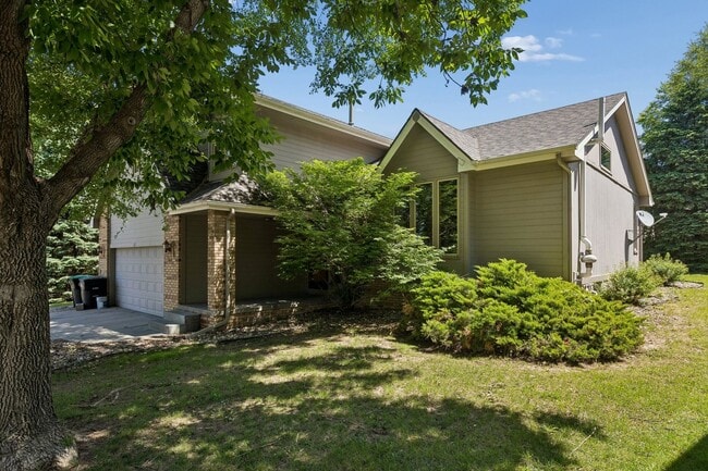 Photo - Spacious 4-Bedroom Home!