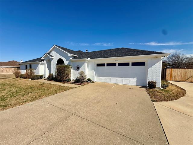 Foto del edificio - 107 Dustin Dr