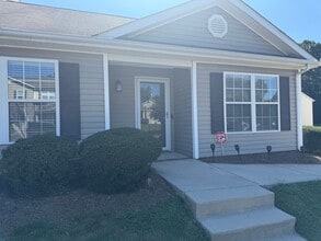 Building Photo - 801 Remount Ct