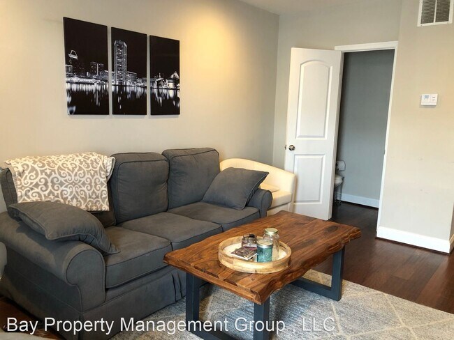 Foto del edificio - 2 br, 3.5 bath House - 125 W Randall St