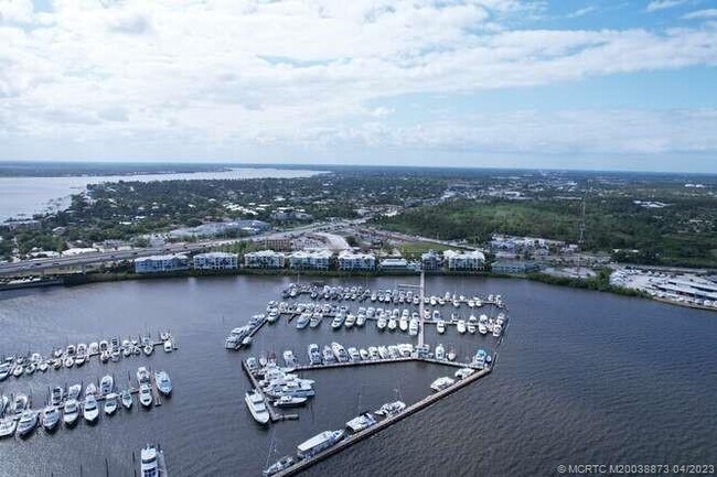 Foto del edificio - 775 NW Flagler Ave