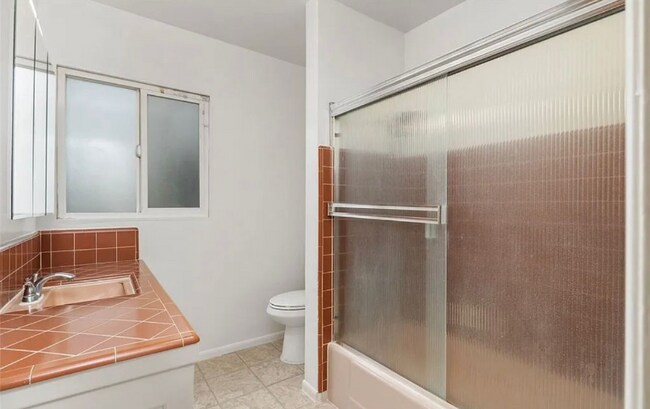 Foto del edificio - 1015 E Ocean Blvd