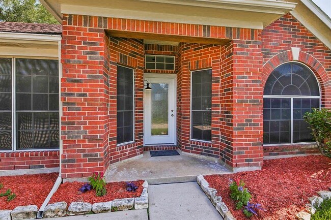 Building Photo - 15623 Contender Ln