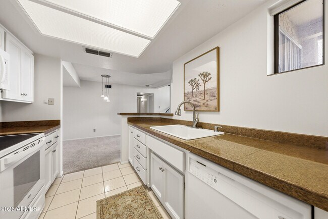 Foto del edificio - 7950 E Starlight Way