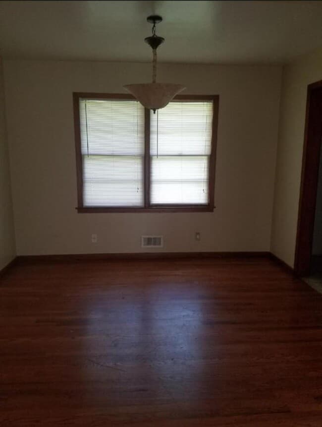 Photo - 1969 Mark Trail House