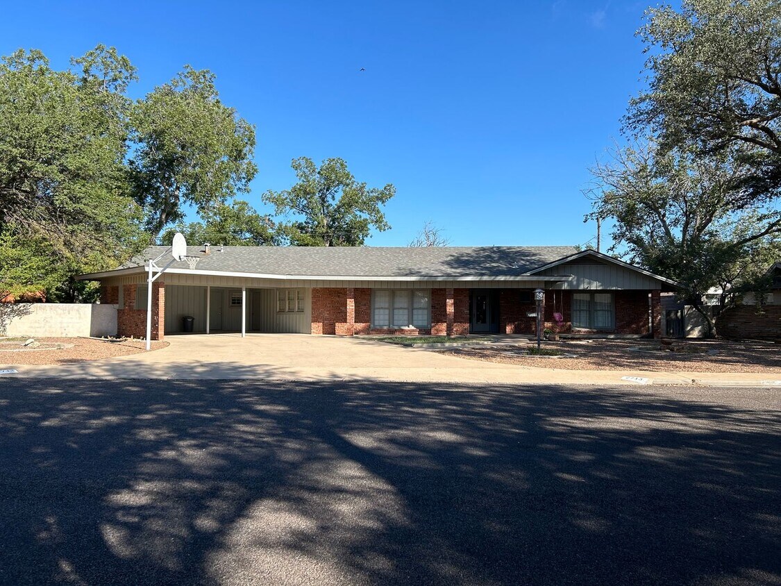 Foto principal - Beautiful Large Family Home!!!