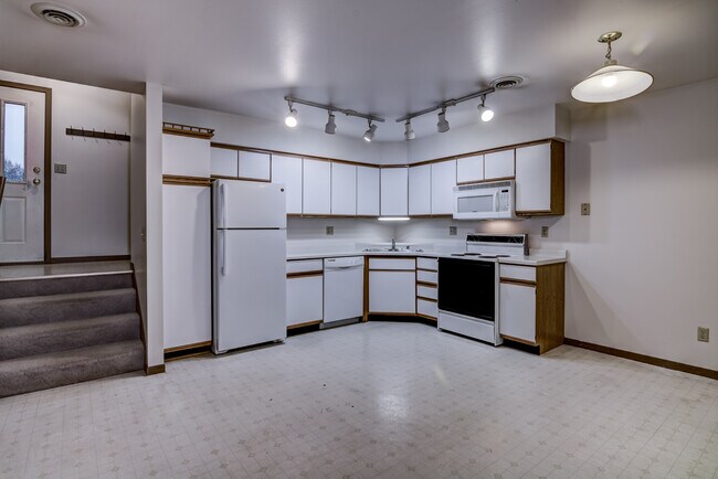 Foto del edificio - 1050 W Hamilton Ave