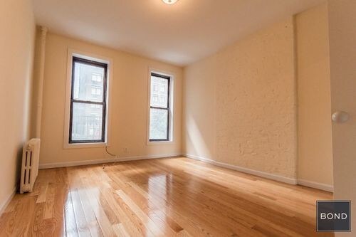 Foto principal - 403 E 73rd St