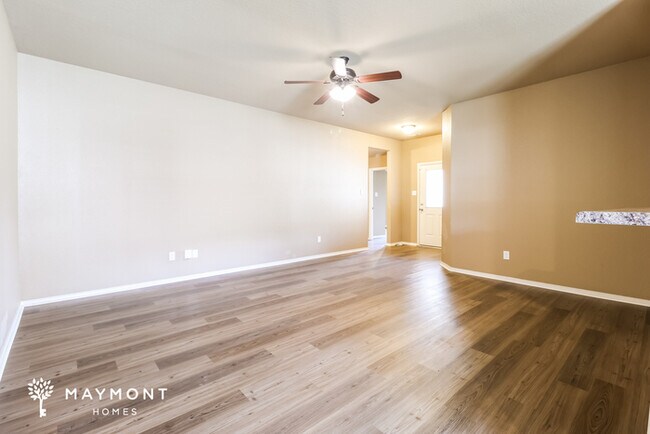 Foto del edificio - 6413 Amalie Dr