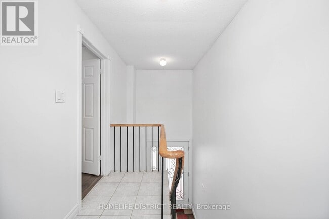 Building Photo - 1 Grovepark St