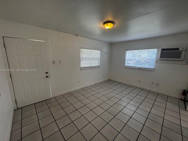 Foto del edificio - 1354 SW 26th Ave