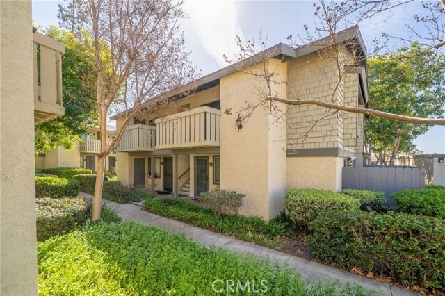 Primary Photo - 960 E Bonita Ave