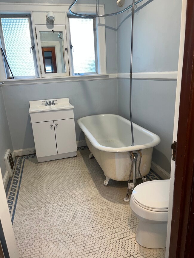 Baño - 113 32nd Ave S