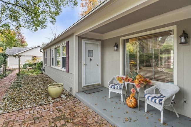 Front Entry - 755 Weidman Rd