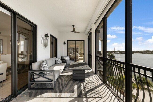 Building Photo - 10733 Mirasol Dr