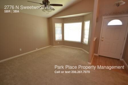 Building Photo - 2776 N Sweetwood Ave
