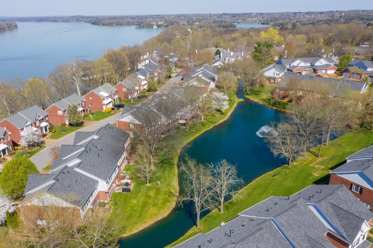Foto principal - 231 Green Harbor Rd