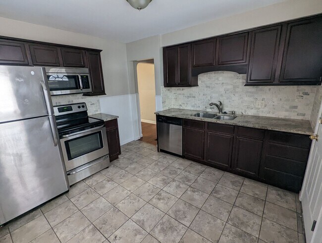 Foto del edificio - 3 Bedroom 1 Bathroom Single Family Home, West Columbus