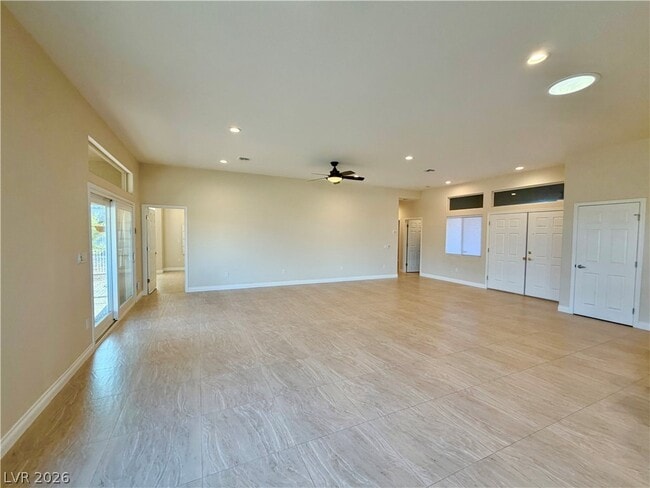 Building Photo - 10541 Broom Hill Dr