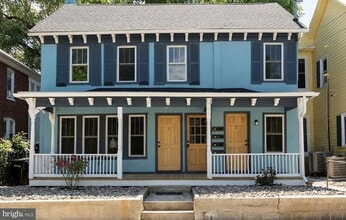 Building Photo - 550 N Loudoun St