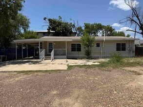 Building Photo - 1406 E Gustavus St