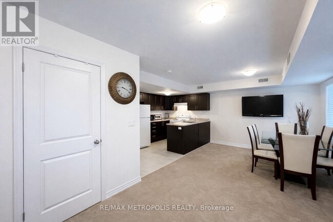 Building Photo - 50 Maple Ave