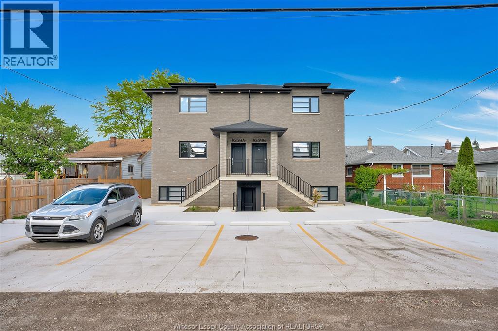 Primary Photo - 1054 Howard Ave