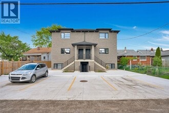 Building Photo - 1054 Howard Ave