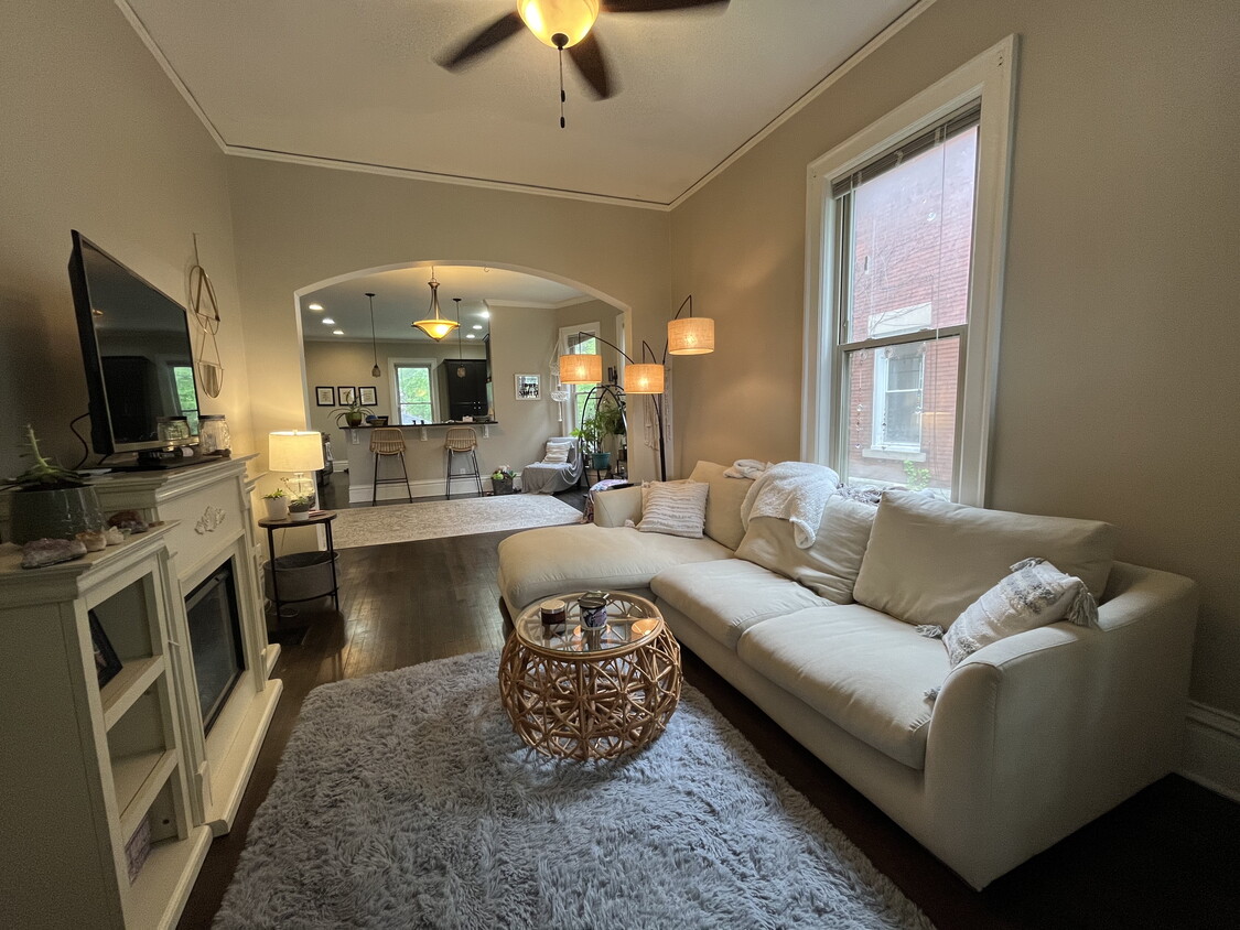 Beautifully updated home - 2512 N Humboldt Blvd