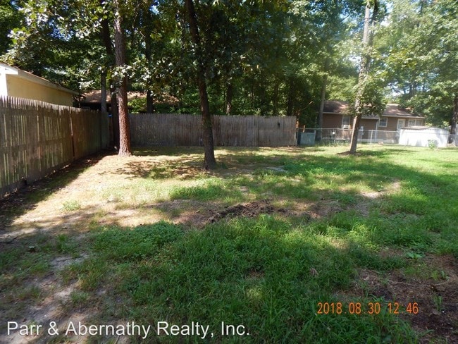 Building Photo - 3 br, 1.5 bath House - 3308 Julep Drive