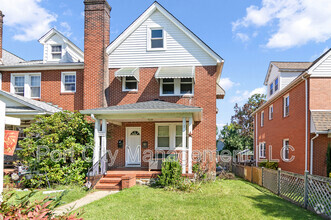 Building Photo - 1111 Elm Ridge Ave