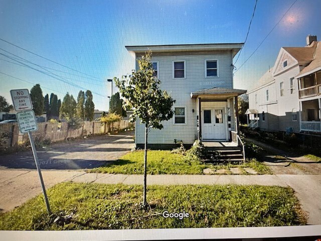 Primary Photo - 711 Park St
