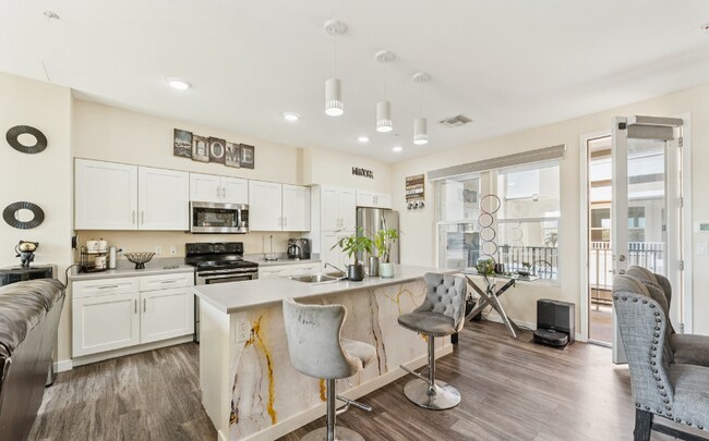 Foto del edificio - 639 W Pepper Pl
