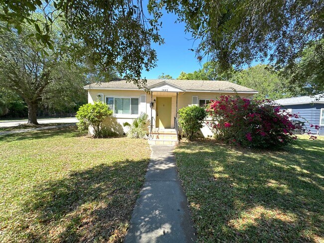 Building Photo - Beautiful Renovated Home In College Park!