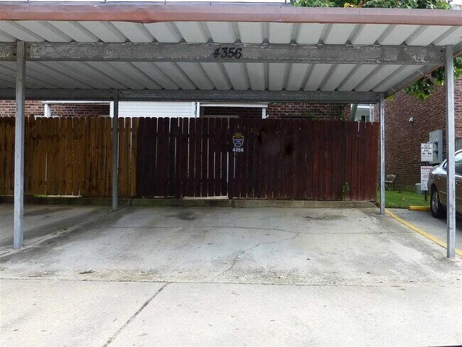 Foto del edificio - 4356 Stumberg Ln