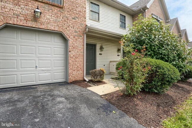 Foto del edificio - 453 Waverly Woods Dr
