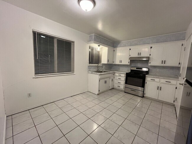 Foto del edificio - Great remodeled Edmond home