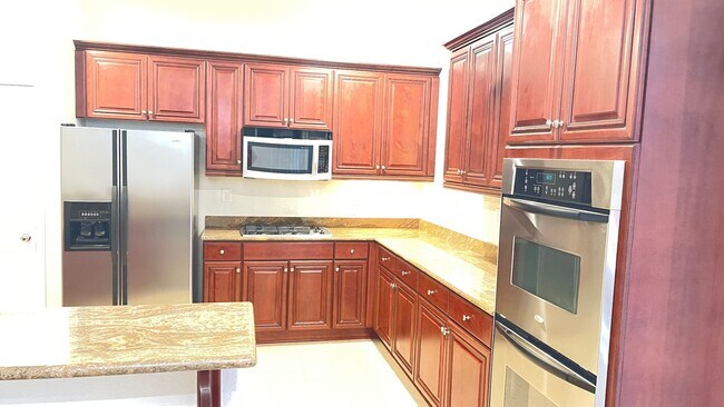 Building Photo - BEAUTIFUL 2,327 SQ FT, 3 BDRM, 2.5 BTHRM, 2 CAR GARAGE, LOCATED NEAR SCHOOLS, SHOPPING, HOSPITAL ...