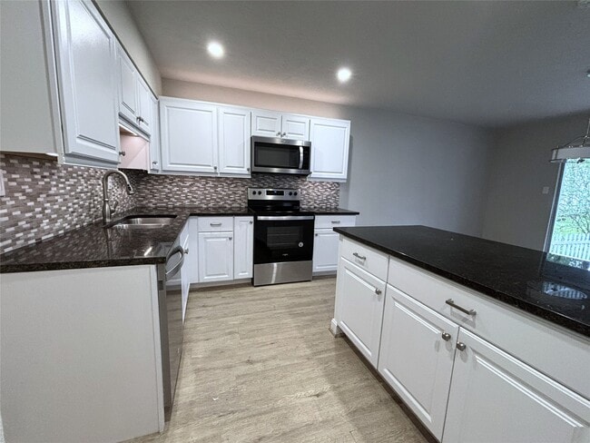 Foto del edificio - 12841 Orion Ct