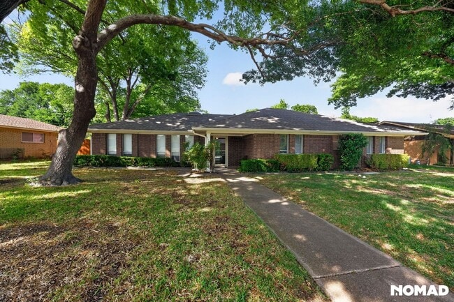 Foto del edificio - 2505 Briarwood Dr