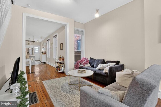 Foto del edificio - 2322 Poplar St