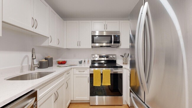 Interior Photo - Waterfall Hills at Canton
