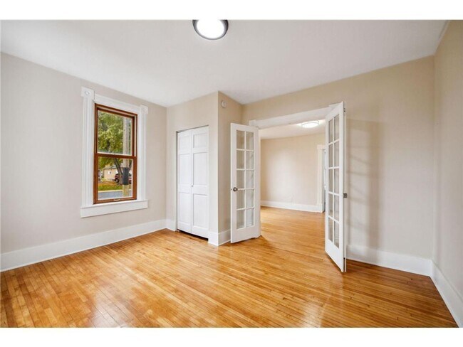 Foto del edificio - 438 3rd Ave E