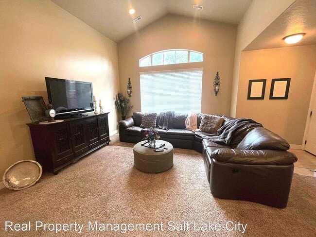 Foto del edificio - BEAUIFUL HOME!!!